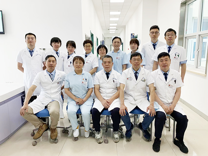 科室集体照.jpg